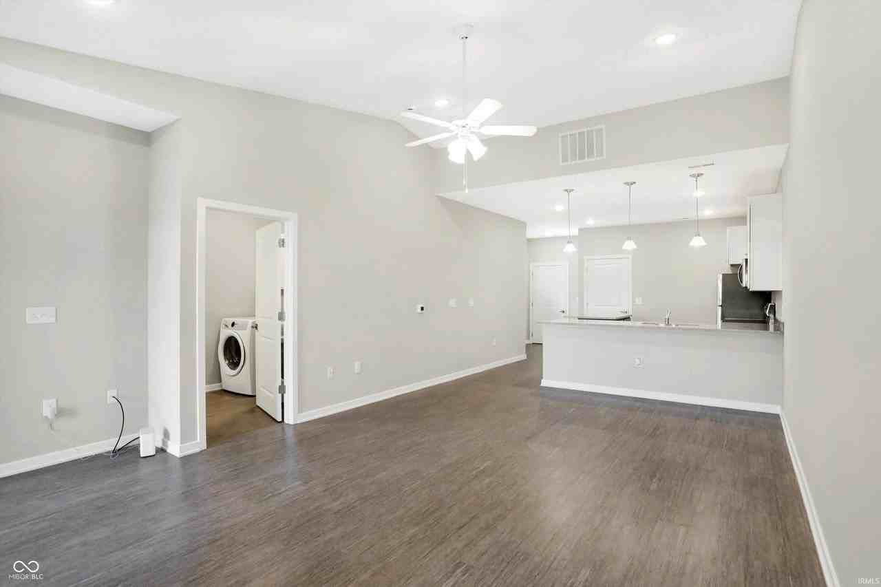 1905 Chambers Dr - Photo 6 of 13