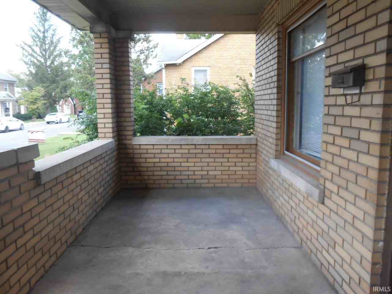 1310 E Atwater Ave - Photo 2 of 13