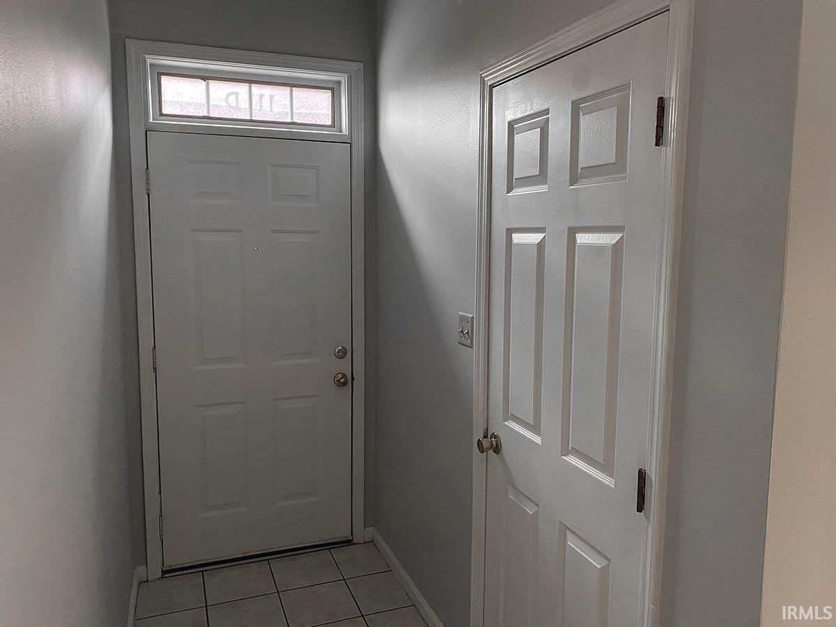 111 E 6th St #D - Photo 5 of 25