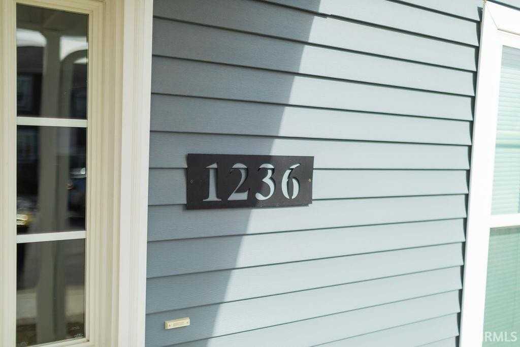 1222 W Rangeview Cir - Photo 3 of 28