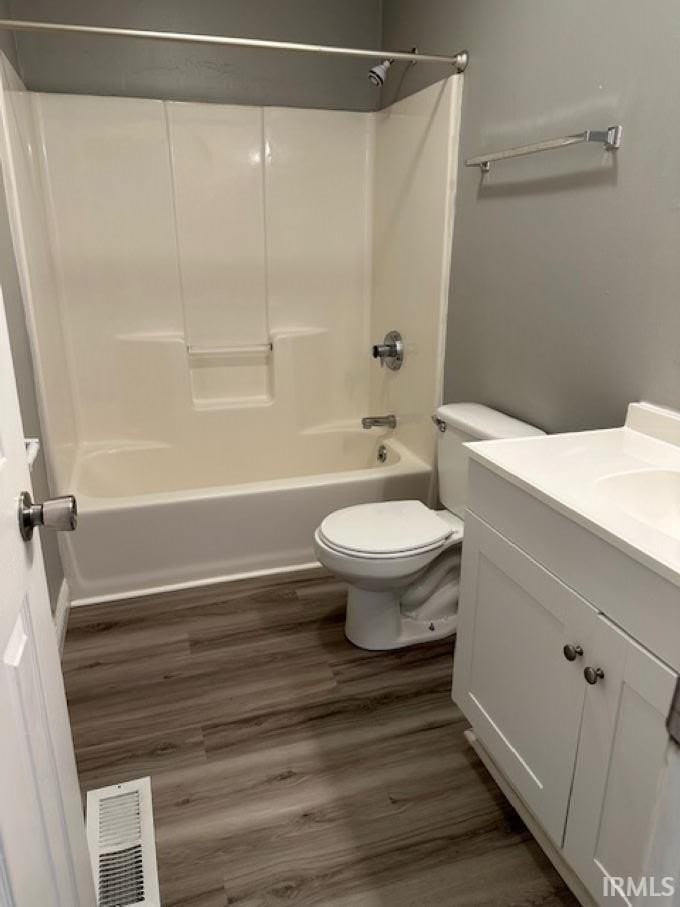 1326 N Woodburn Ave - Photo 5 of 13