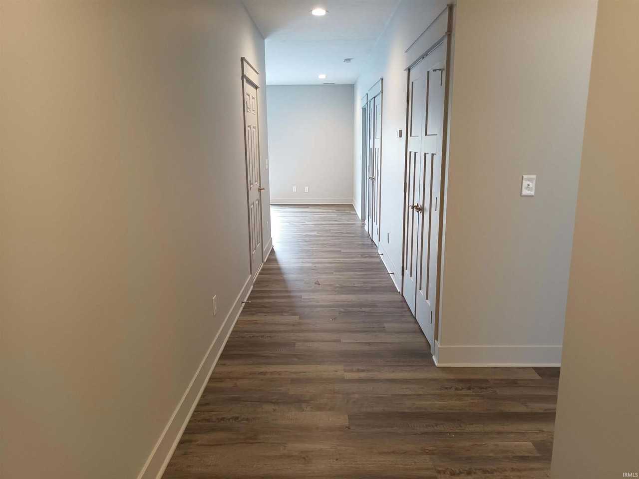1231 W Rangeview Cir - Photo 5 of 29