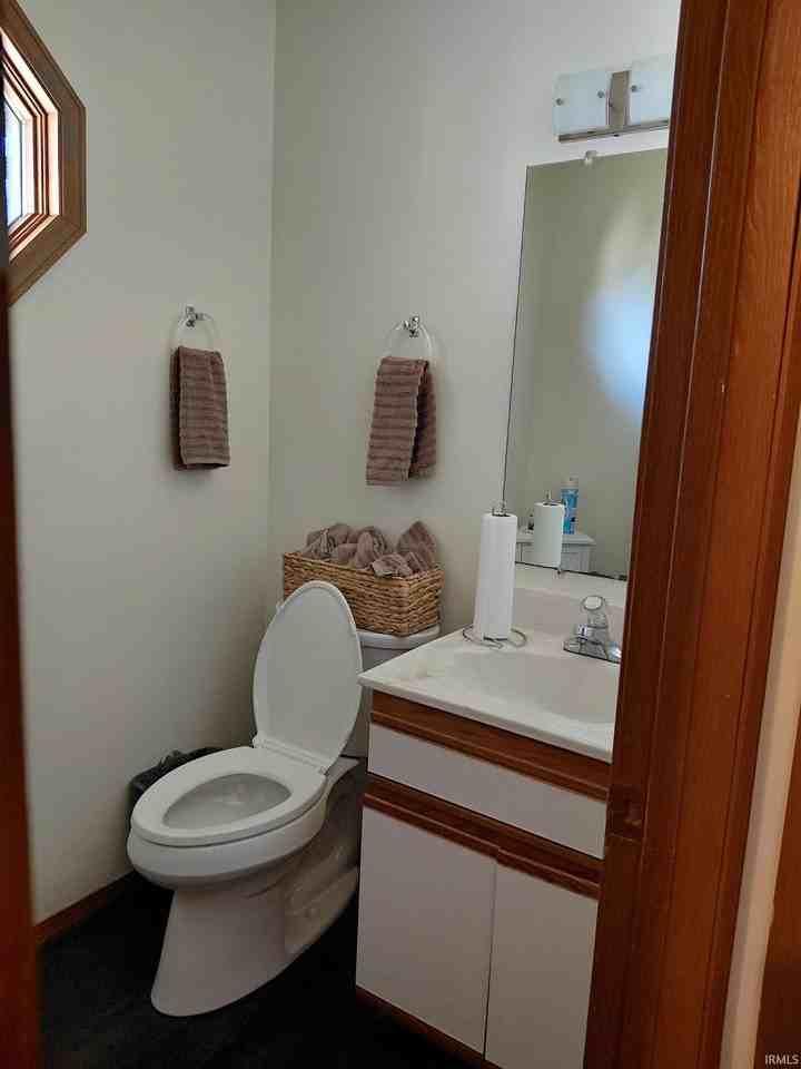 402 S Village Ct - Photo 7 of 16