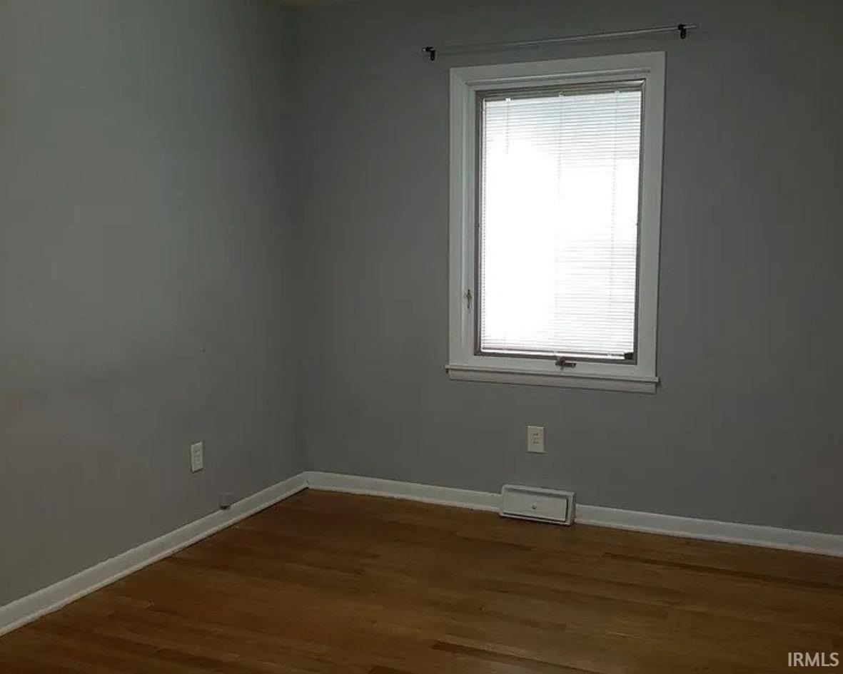 117 N Hillsdale Dr - Photo 3 of 13
