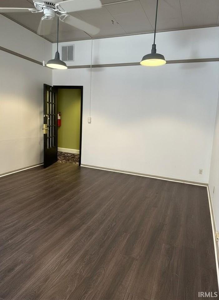 116 1/2 S College Ave - Photo 3 of 3