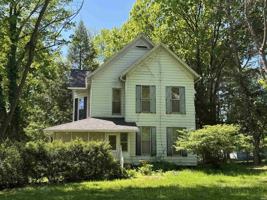 featured image of 4550 E Ooley Ave