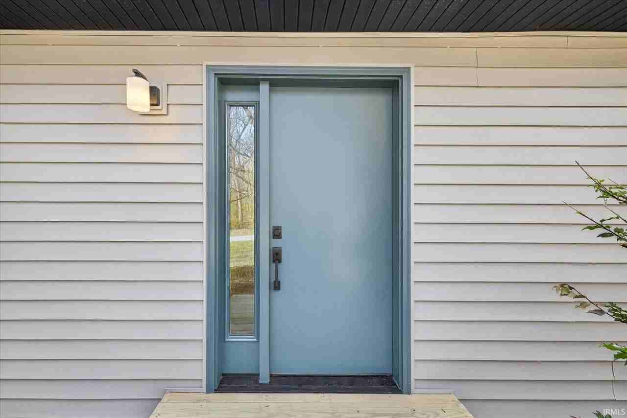 4620 S Woodbine Dr - Photo 3 of 38