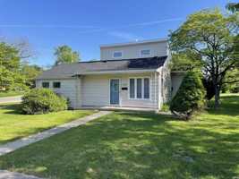featured image of 620 W Dixie St