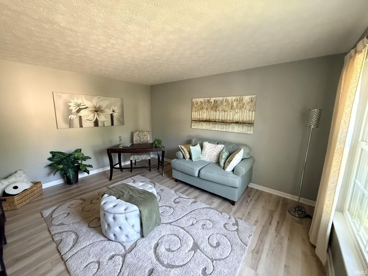 4816 N Ashcroft Ln - Photo 2 of 33