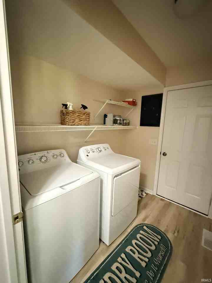 4816 N Ashcroft Ln - Photo 5 of 33