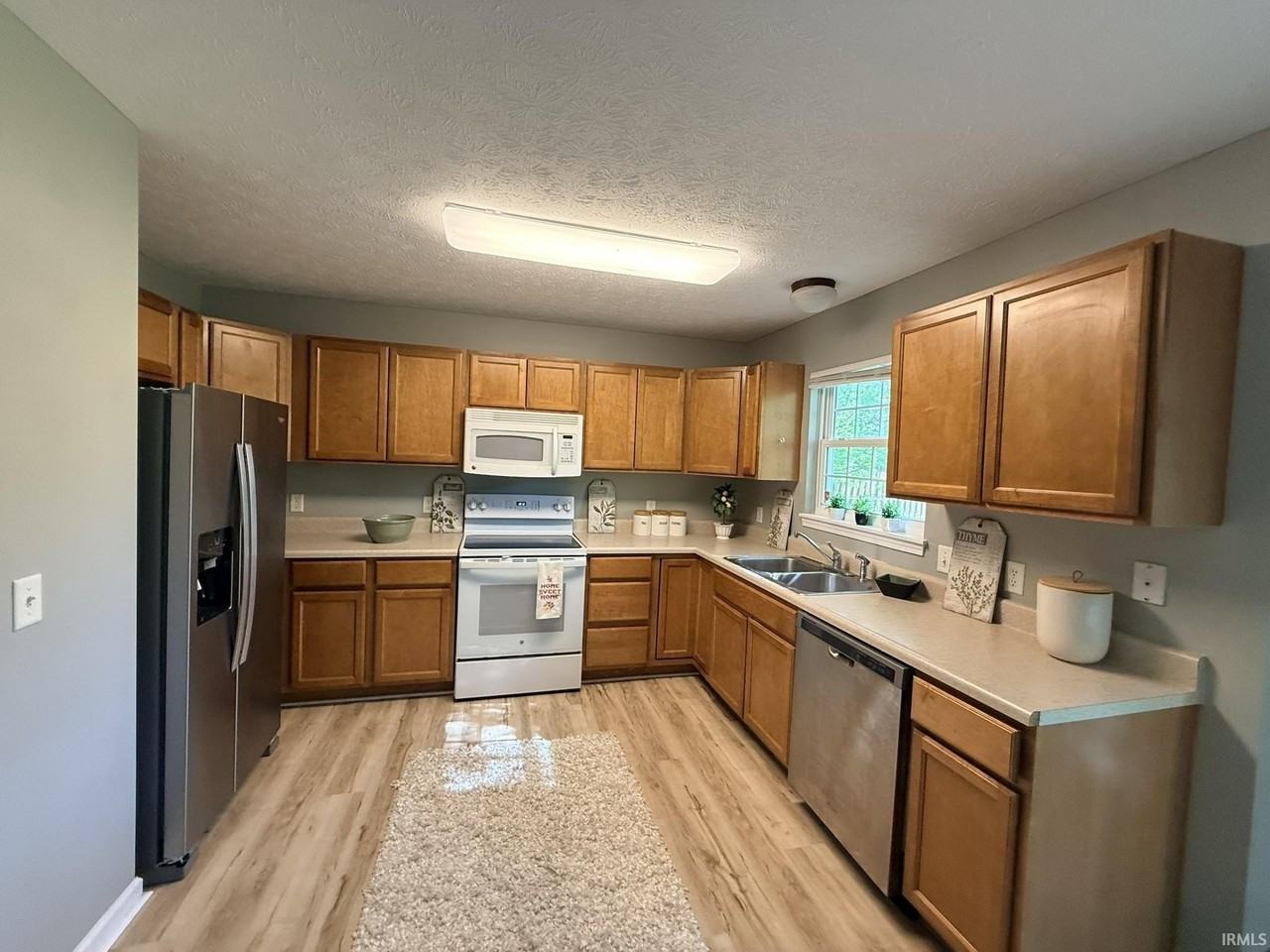 4816 N Ashcroft Ln - Photo 6 of 33