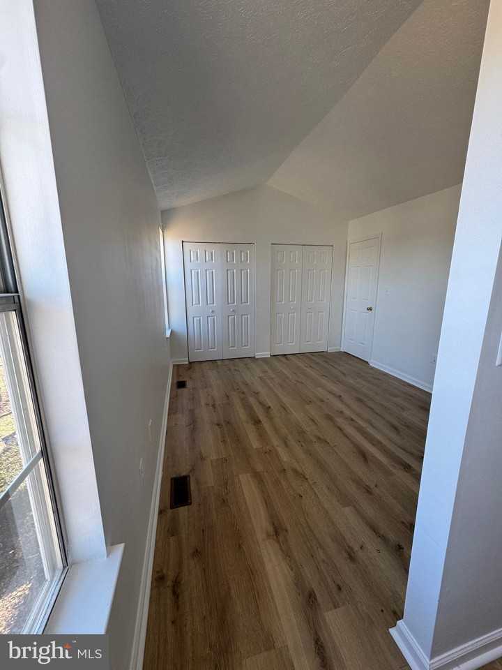 612 Bridlewood Dr - Photo 5 of 24