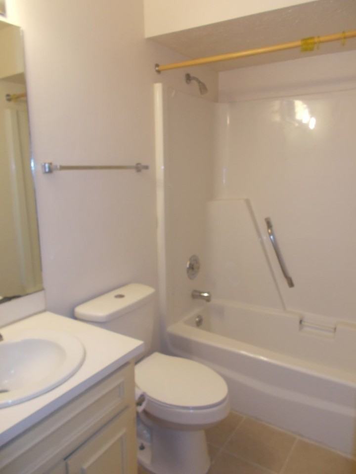 6806 Playfield Dr - Photo 3 of 13