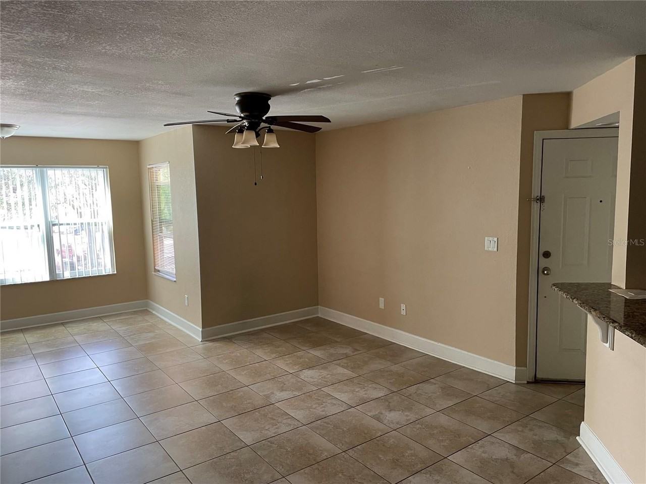 4512 Commander Dr - Photo 6 of 14