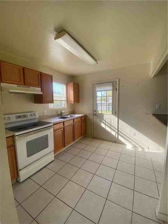 1309 Dewitt St - Photo 3 of 6