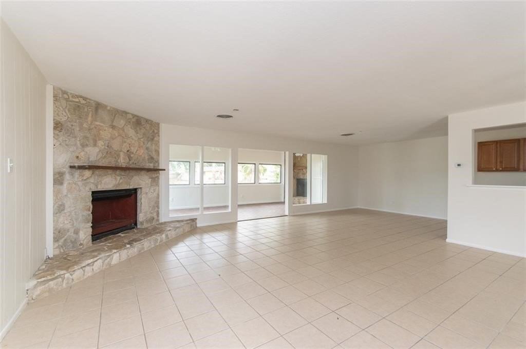 3106 Catcay Dr - Photo 2 of 9