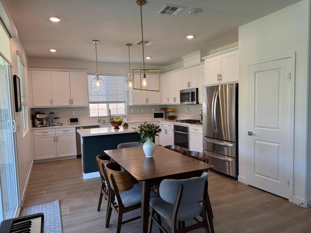 35403 Bains Ave - Photo 4 of 19