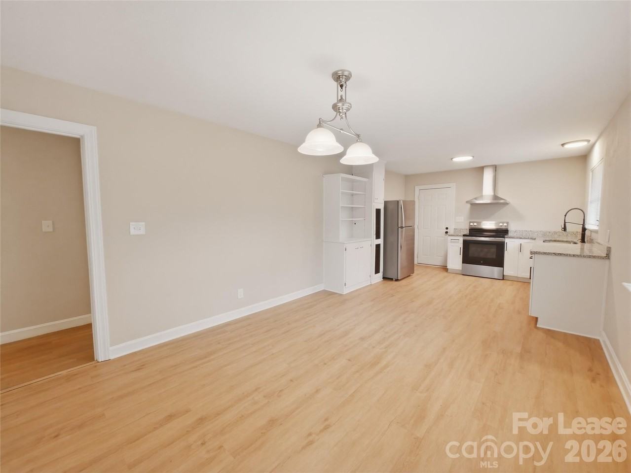 765 8th Avenue Dr Se - Photo 6 of 27