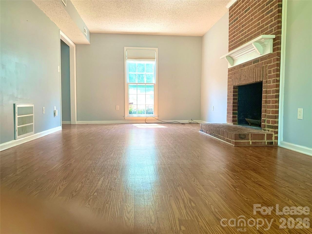 5323 Caradon Dr - Photo 6 of 33