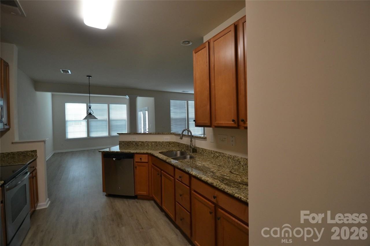 16208 Murphey Trail Ln - Photo 7 of 44