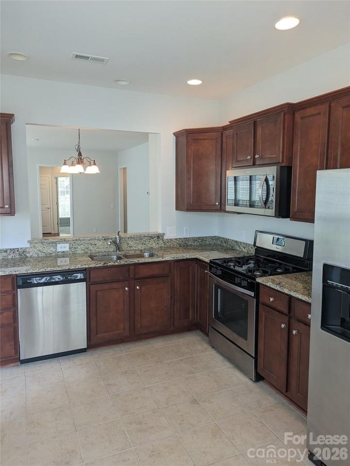 9015 Smokey Hill Ln - Photo 3 of 17