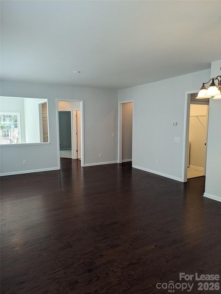 9015 Smokey Hill Ln - Photo 5 of 17