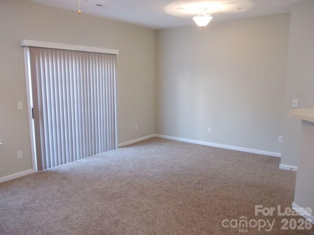 8488 Chaceview Ct - Photo 6 of 21
