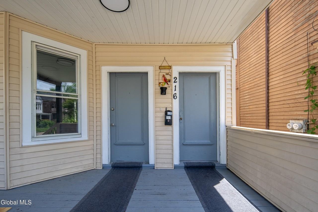 216 Delaware Ave #2 - Photo 3 of 37