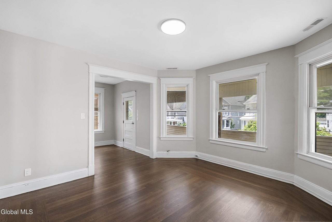 216 Delaware Ave #2 - Photo 6 of 37