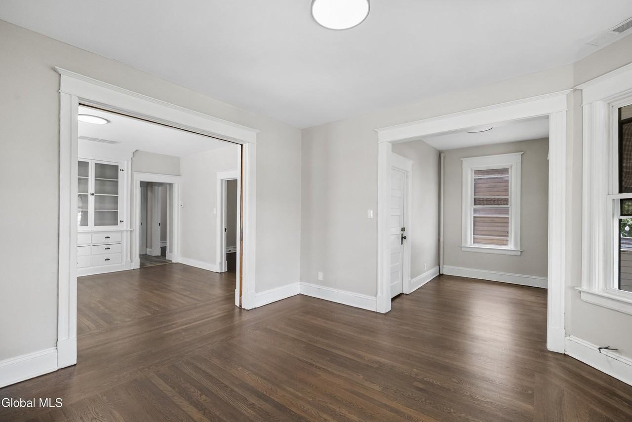 216 Delaware Ave #2 - Photo 7 of 37