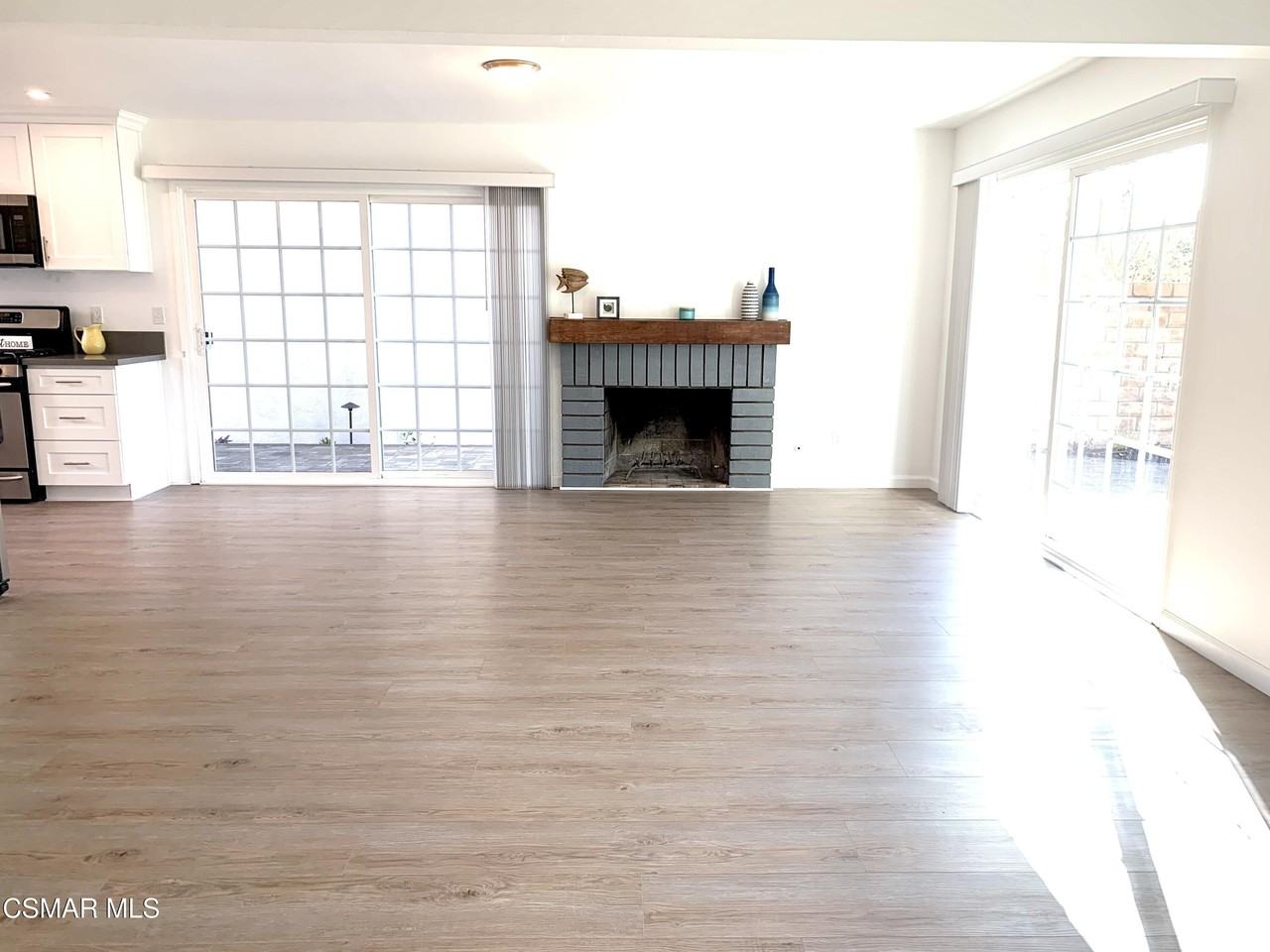 30725 Mainmast Dr - Photo 3 of 18