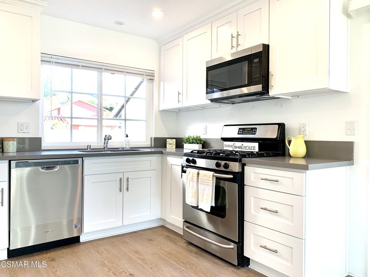 30725 Mainmast Dr - Photo 5 of 18