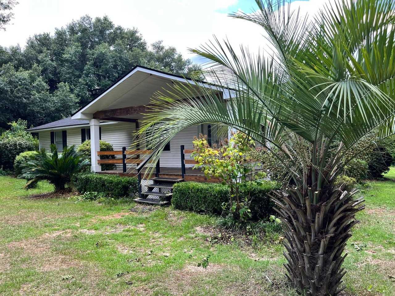 1005 Kirby Dr - Photo 3 of 26