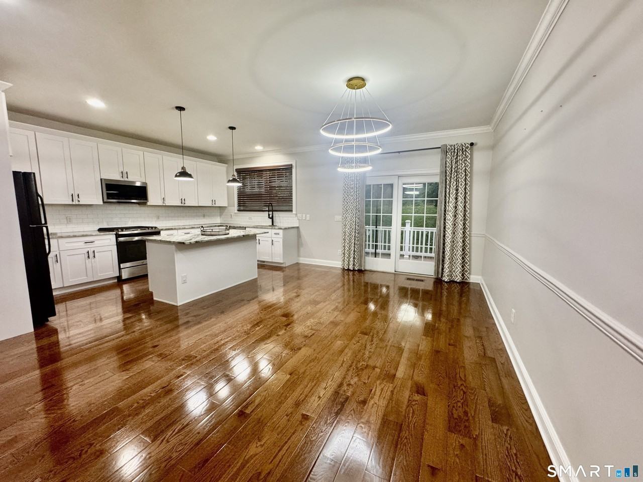 50 Lawrence Ave #50 - Photo 5 of 34