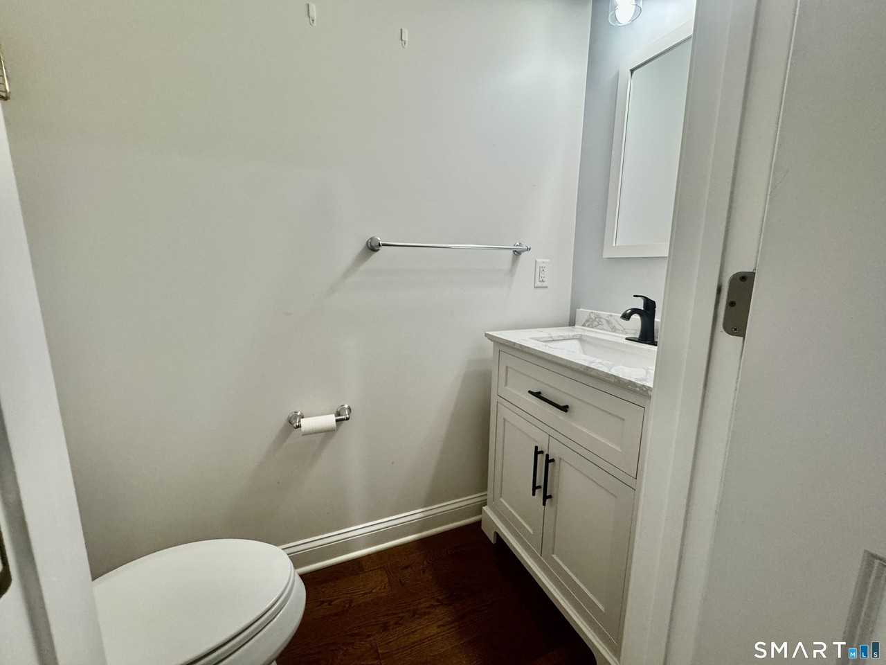 50 Lawrence Ave #50 - Photo 7 of 34