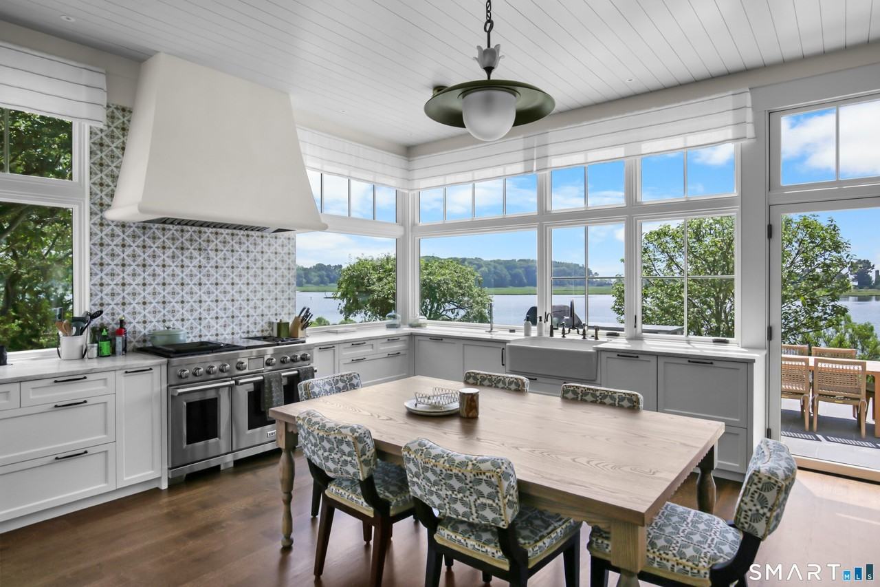 30 Edgewater Hillside - Photo 5 of 28