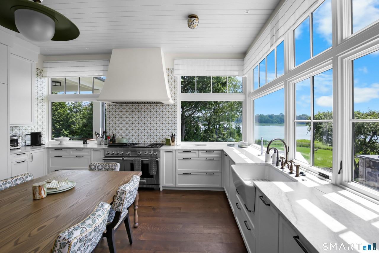 30 Edgewater Hillside - Photo 7 of 28