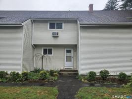 featured image of 1401 Farmington Ave #B