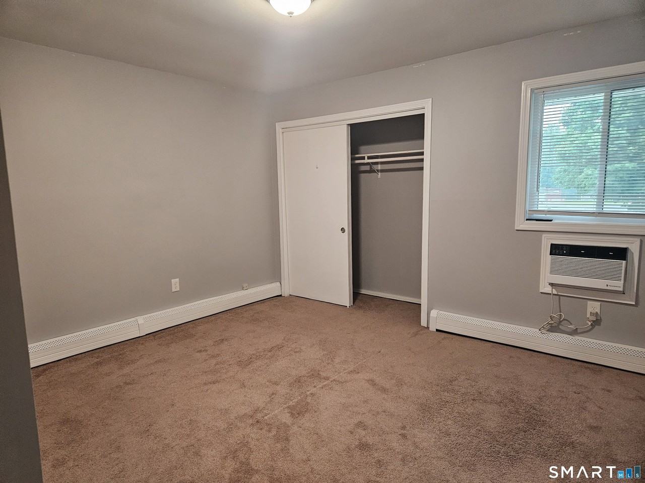 1401 Farmington Ave #B - Photo 6 of 13