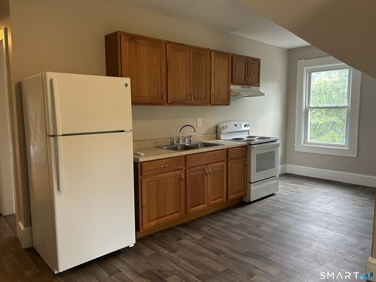 6 Beech Dr #7 - Photo 2 of 16
