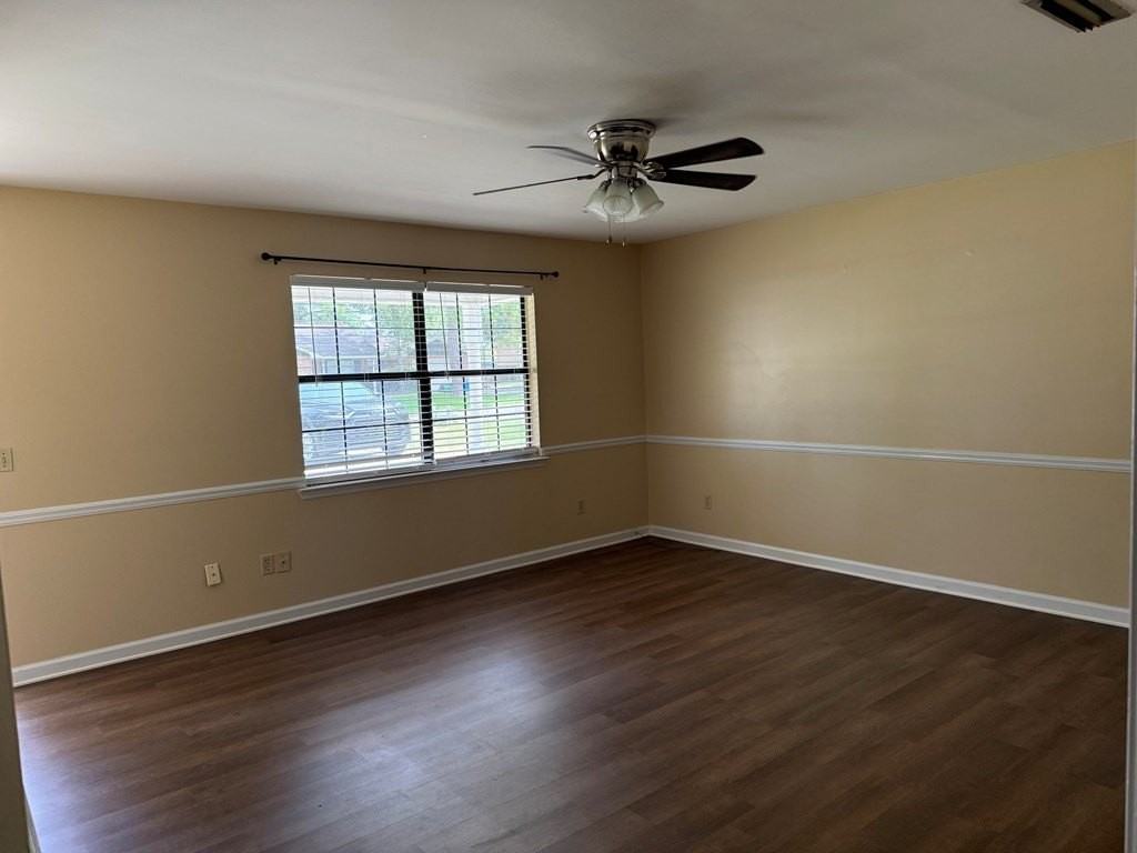 413 Chapelwood Dr - Photo 3 of 14