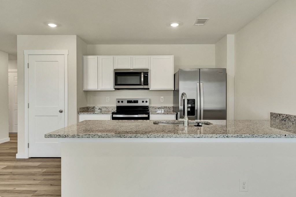 576 Fox Den Circle - Photo 4 of 34