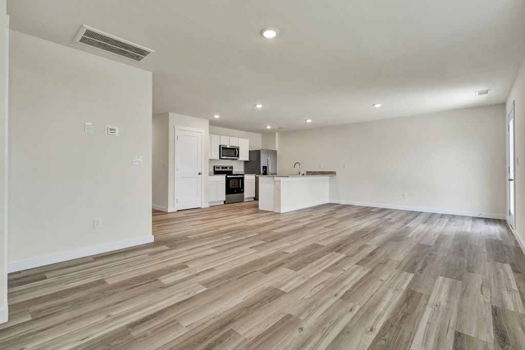 576 Fox Den Circle - Photo 7 of 34