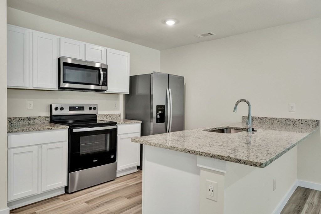 627 Fox Den Circle - Photo 3 of 34