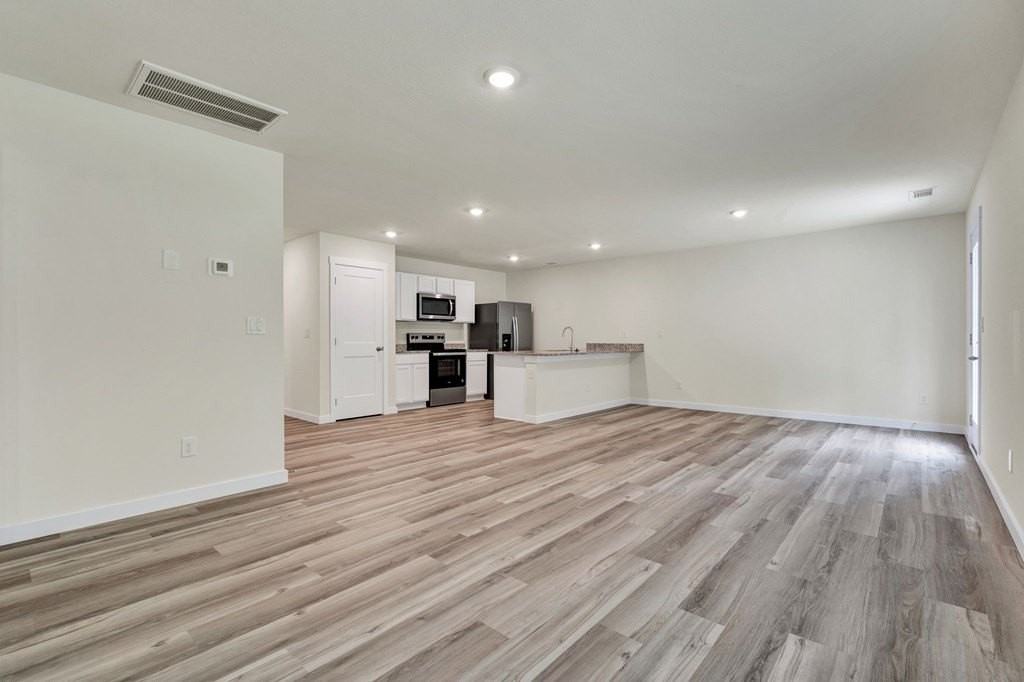 627 Fox Den Circle - Photo 6 of 34