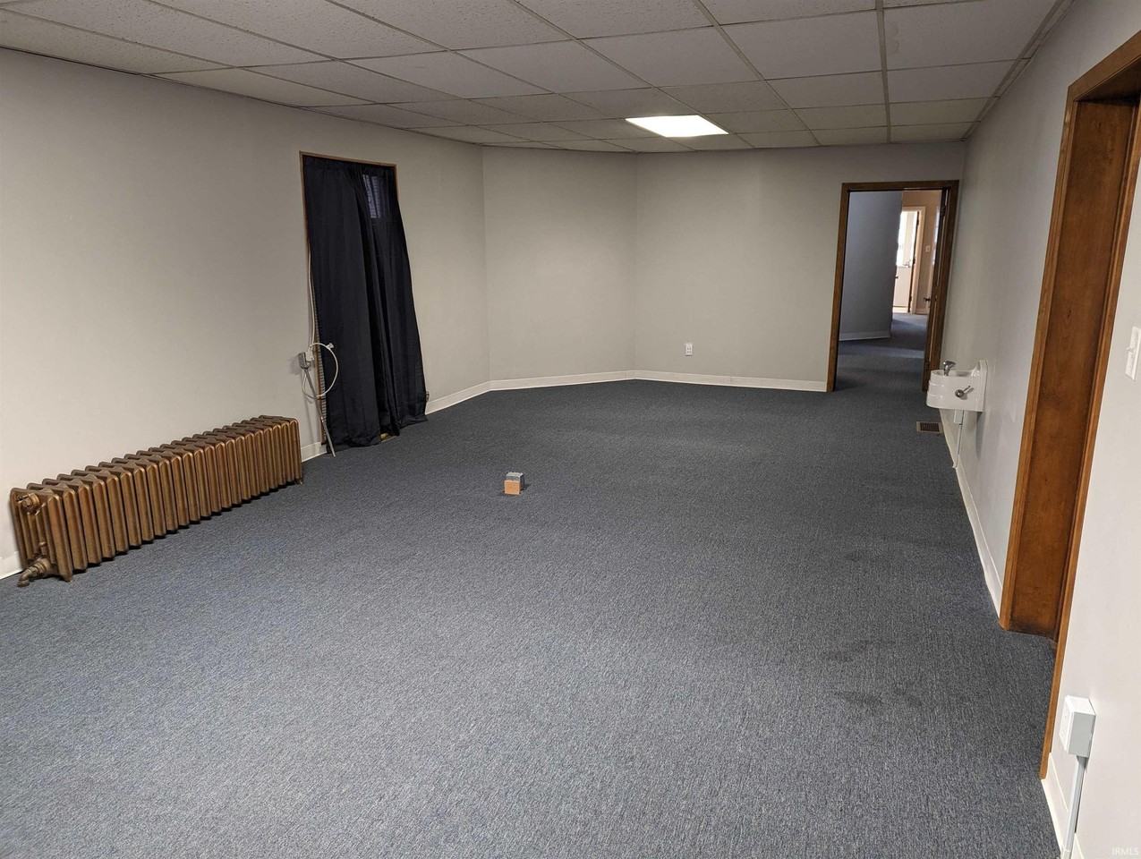 209 S 2nd St - Photo 4 of 17
