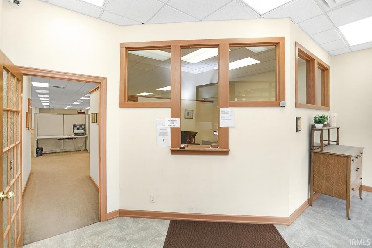 121 S Main St - Photo 7 of 25