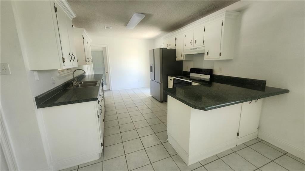 206 Canberra Ct - Photo 4 of 15