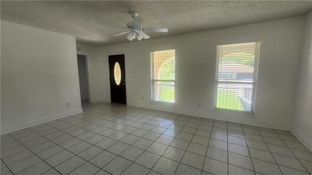 206 Canberra Ct - Photo 7 of 15