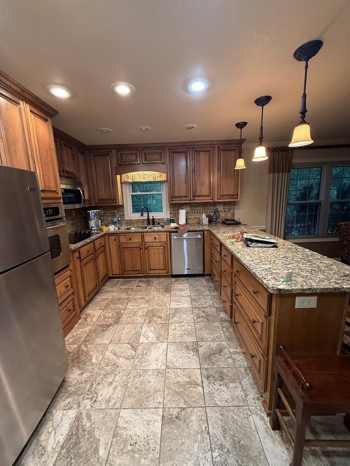 2905 River Rd - Photo 2 of 13